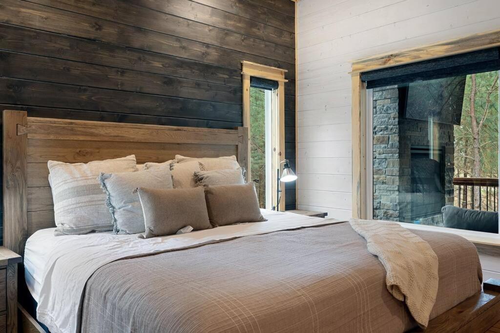 Lone Pine Lodge. Brand New! 2 Bedroom Luxury Cabin. Broken Bow Buitenkant foto