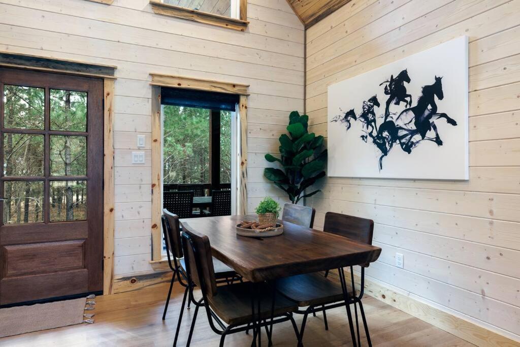 Lone Pine Lodge. Brand New! 2 Bedroom Luxury Cabin. Broken Bow Buitenkant foto